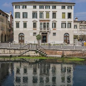 Le Camere Di Palazzo Bortolan Treviso Exterior photo