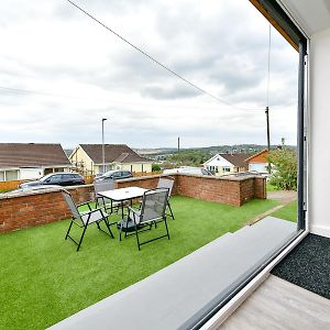 Villa Pass The Keys Newly Renovated Bungalow - Stunning Views Of Gower Swansea Exterior photo