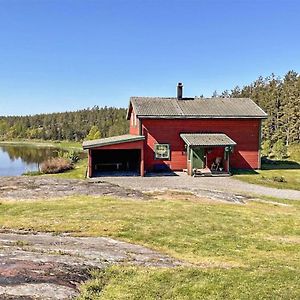 3 Bedroom Cozy Home In Valdemarsvik Exterior photo