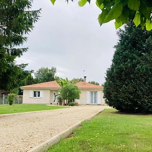 Villa Maison Familiale Avec Jardin De 1500M2 Saint-Genes-de-Fronsac Exterior photo