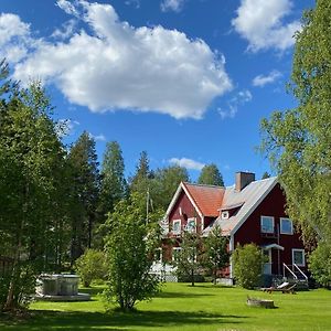 Villa Änglagård - Holzhäuser&Bed&Breakfast Gargnäs Exterior photo