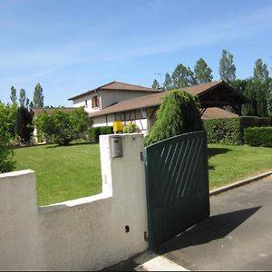 Bed and Breakfast Parc De La Charmille Saint-Étienne-sur-Reyssouze Exterior photo