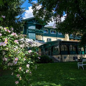 Landhotel Pacher Obervellach Exterior photo