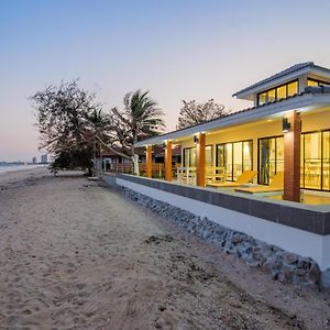 Villa C-Sand Private Beachfront House Phetchaburi Exterior photo