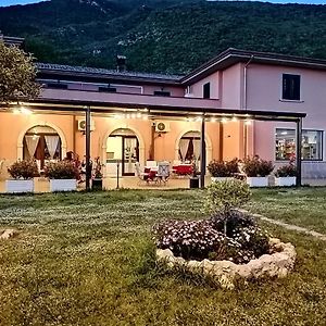 Gasthaus Salisu Country House Mignano Monte Lungo Exterior photo