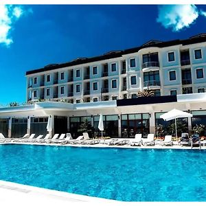 Westport Istanbul Resort&Spa Hotel Silivri Exterior photo