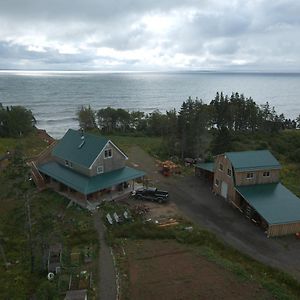 Ferienwohnung North Shore Retreat - Off-Grid - Oceanfront Indian Brook Exterior photo