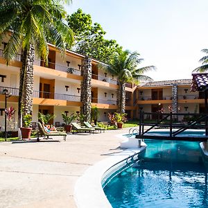 Hotel Plaza Palenque Exterior photo