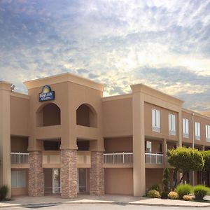 Days Inn By Wyndham Greenville Exterior photo