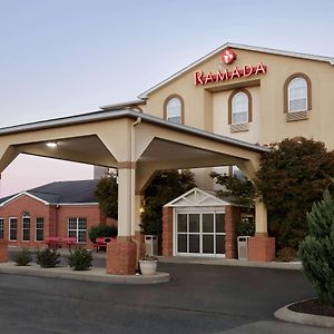 Hotel Ramada By Wyndham Elizabethtown Exterior photo