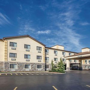 Hotel La Quinta By Wyndham Erie Exterior photo