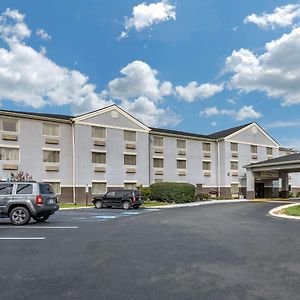 Comfort Inn&Suites Butler Exterior photo