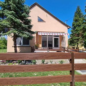 Villa Ket Szobas, Teraszos, Kertes Vendeghaz Balatonmáriafürdő Exterior photo