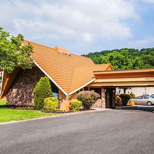 Motel Howard Johnson By Wyndham North Plainfield Exterior photo