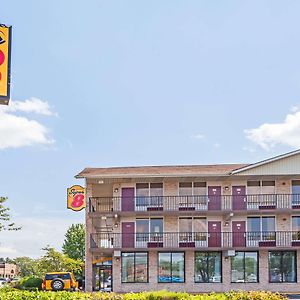 Hotel Super 8 By Wyndham Manassas Exterior photo