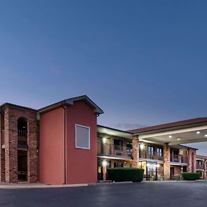 Days Inn By Wyndham New Market Exterior photo