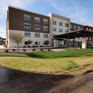 Holiday Inn Express&Suites Fond Du Lac Exterior photo