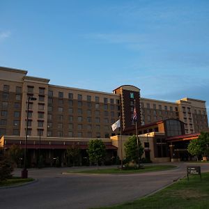 Embassy Suites By Hilton Minneapolis North Brooklyn Center Exterior photo