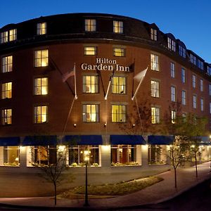 Hilton Garden Inn Portsmouth Downtown Exterior photo