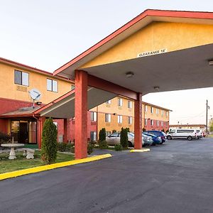 Quality Inn Moses Lake Exterior photo