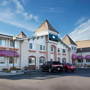 Magnuson Grand Pioneer Inn&Suites Escanaba Exterior photo