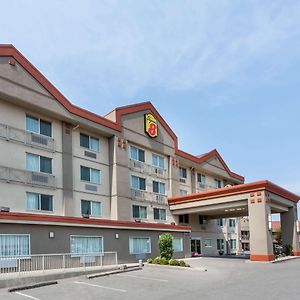 Hotel Super 8 By Wyndham Abbotsford Bc Exterior photo