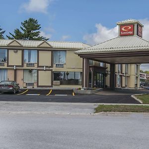 Econo Lodge Orillia Exterior photo