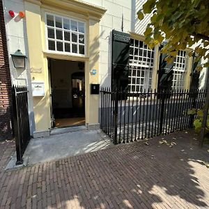 Bed and Breakfast Het Waterhof Leiden Exterior photo