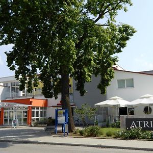 Hotel Atrium Gästezimmer und Restaurant - Hohenau an der March Exterior photo