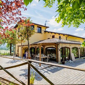 Gasthaus L'Incanto Dei Sibillini Cessapalombo Exterior photo