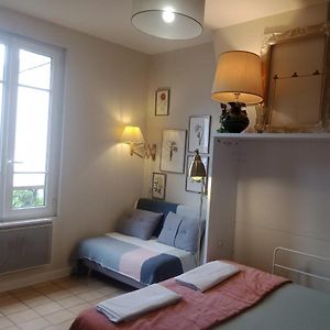 Ferienwohnung Paris Authentic House Small, Bright And Calm Studio Exterior photo