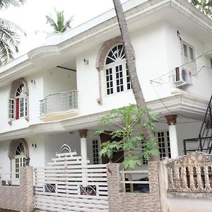 Hotel Jj'S White House Thrissur Exterior photo