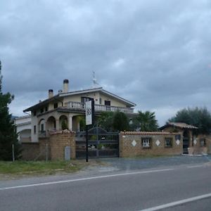 Hotel Novadomus Corfinio Exterior photo