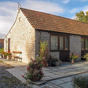 Villa Cedar Barn Alford  Exterior photo