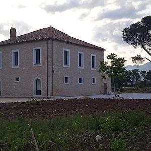 Bed and Breakfast Tenuta Mea Teggiano Exterior photo