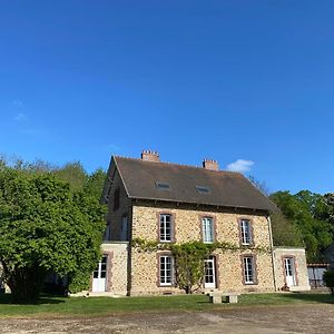 Bed and Breakfast Ferme De La Trousse Ocquerre Exterior photo