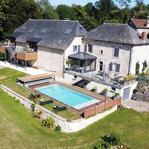 Bed and Breakfast Au Relais De Laborde Saint-Germain-les-Vergnes Exterior photo