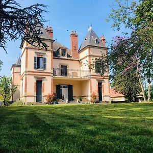 Bed and Breakfast Chateau Segot Neuilly-le-Réal Exterior photo