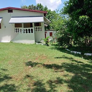 Villa Inviting 2-Bed House In Fair Prospect Port Antonio Exterior photo