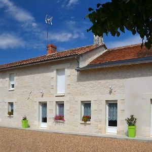 Bed and Breakfast Chateau-Vert Chaveignes Exterior photo