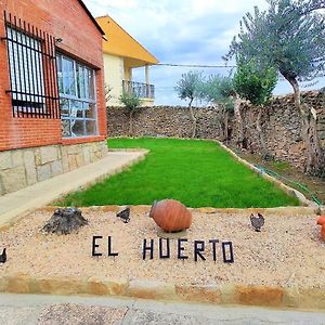 Villa Casa Rural El Huerto Con Jardin Lumbrales Exterior photo
