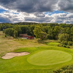 Kiladalens Golf & Lodge Nyköping Exterior photo