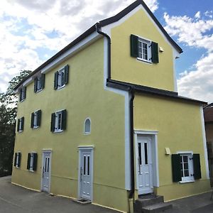 Ferienwohnung Haus am Eck Altötting Exterior photo