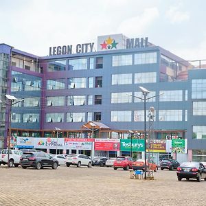 Legon City Mall Short Stay Apartments For Business And Vacation - East Legon Akkra Exterior photo