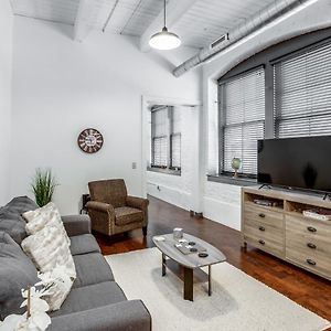 Ferienwohnung Ny Style Centric Loft With King Bed By Park Ave Rochester Exterior photo