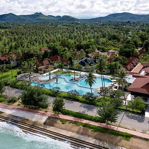 Wyndham Hua Hin Pranburi Resort&Villas Ban Pak Nam Pran Exterior photo