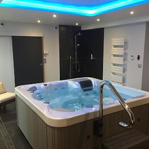 Villa Gite 8 A 14 Personnes En Champagne Avec Jacuzzi Cramant Exterior photo