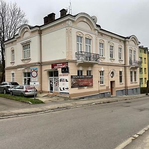 Ferienwohnung Apartament Z Jacuzzi W Centrum Sanoka Exterior photo