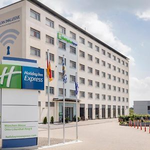 Holiday Inn Express München Messe, an IHG Hotel Feldkirchen  Exterior photo