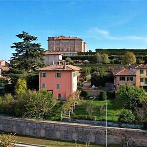 Bed and Breakfast Hazelnut Valley Guarene Exterior photo